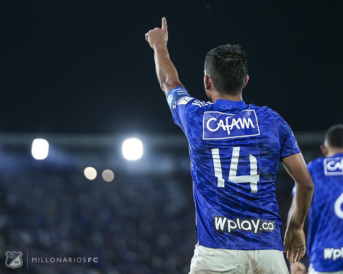 HinchasdeMillos's tweet photo. Final del partido. Millonarios empató 1-1 contra Mineiro en El Campín con gol de Macalister y define la serie en Belo Horizonte la próxima semana. #DaleMillos. https://t.co/6SrvnflJhV