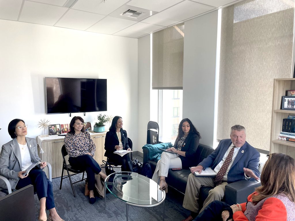 QuirkSilvaCA's tweet photo. I was happy to meet with the Cal State Fullerton Government Relations team this morning to discuss local and state wide priorities within higher education📝🐘 #TitansReachHigher #CSUFtitans https://t.co/ug4KsfVbss