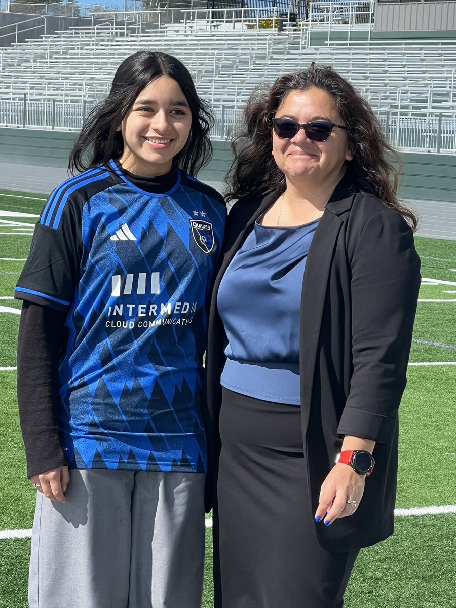 PVUSD Rocks (@aguerrialisa) on Twitter photo Congratulations to our PV High Superstar, Karla, on being named the San Jose Earthquakes Bay Area All-Star scholarship recipient! <a href="/SanJoseEarthqua/">San Jose Earthquakes</a> <a href="/Grizz_Athletics/">PVHS Athletics</a> <a href="/PajaroValleyUSD/">Pajaro Valley Unified School District</a> <a href="/MasonPv/">Consuelo Mason</a> Congratulations to our PV High Superstar, Karla, on being named the San Jose Earthquakes Bay Area All-Star scholarship recipient! <a href="/SanJoseEarthqua/">San Jose Earthquakes</a> <a href="/Grizz_Athletics/">PVHS Athletics</a> <a href="/PajaroValleyUSD/">Pajaro Valley Unified School District</a> <a href="/MasonPv/">Consuelo Mason</a>
