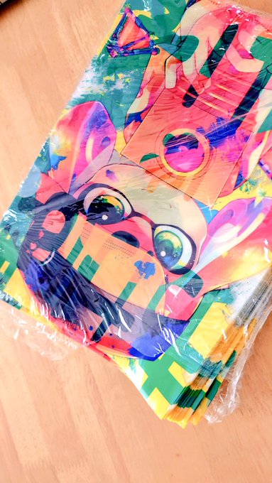 在庫整理してたら以前作ったクリアファイルがめちょ曲がっちゃってた……のでBOOTHのおまけにでもつけようかな 