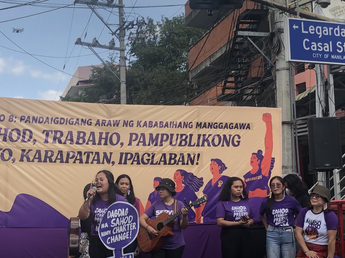 anakbayanncr_'s tweet photo. KABABAIHAN, NASA IYO ANG KAPANGYARIHAN!
MANINDIGAN PARA SA IYONG KARAPATAN!

Sa Pandaigdigang Araw ng Kababaihan, nakiisa ang @AnakbayanNCR23 kasama ang iba't ibang progresibong organisasyon at sektor sa paggunita nito. 

#AbanteBabae
#IWD2023
#IWWD2023 https://t.co/MqKEgxtaF4