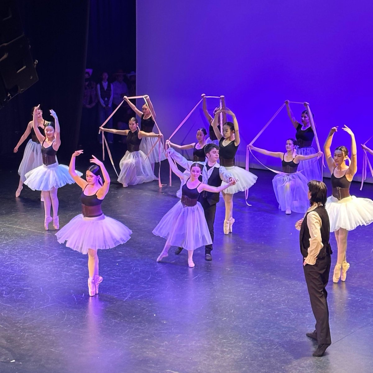 weareocsa's tweet photo. The OCSA Elective Showcase began today and continues tomorrow in the Webb Theatre! Students in a variety of elective courses will be showcasing their talents. Come early to enjoy cupcakes created by the Culinary Basics class and view artwork displayed in the lobby! https://t.co/JezM2S8GVv