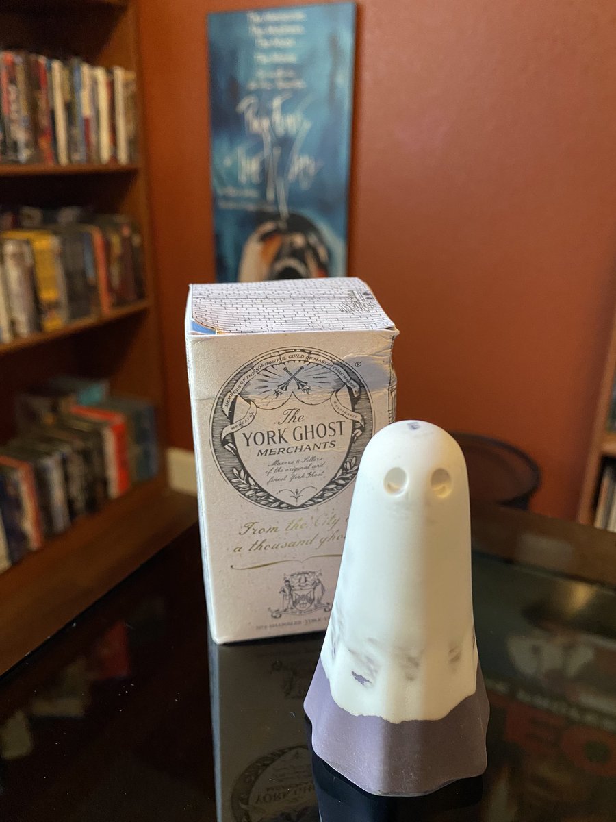danceauthor's tweet photo. Meet: The Floating Fishwife. I just adopted her from the good folks over at #yorkghostmerchants
#firstghost https://t.co/KdNuDPWGn0