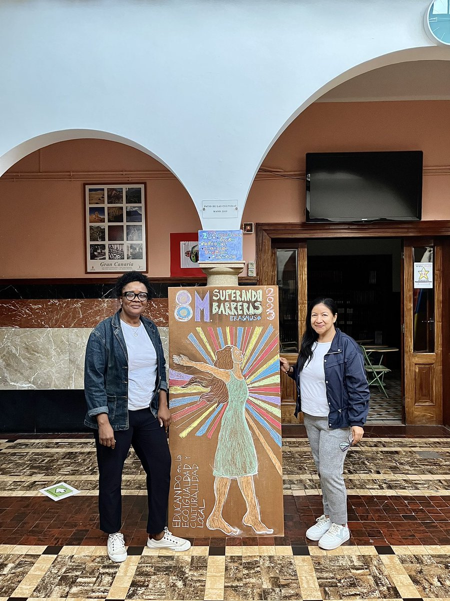 Aprendiendodey1's tweet photo. Una de las actividades en el #cepalpca para el #DiaInternacionaDeLaMujer #WomensDay2023 #JourneeInternationaleDelaFemme #DiaInternacionalDaMulher #diadelamujer2023 Enmarcada en el #Erasmusproject #superandobarreraserasmus https://t.co/5UAxAmRdnV