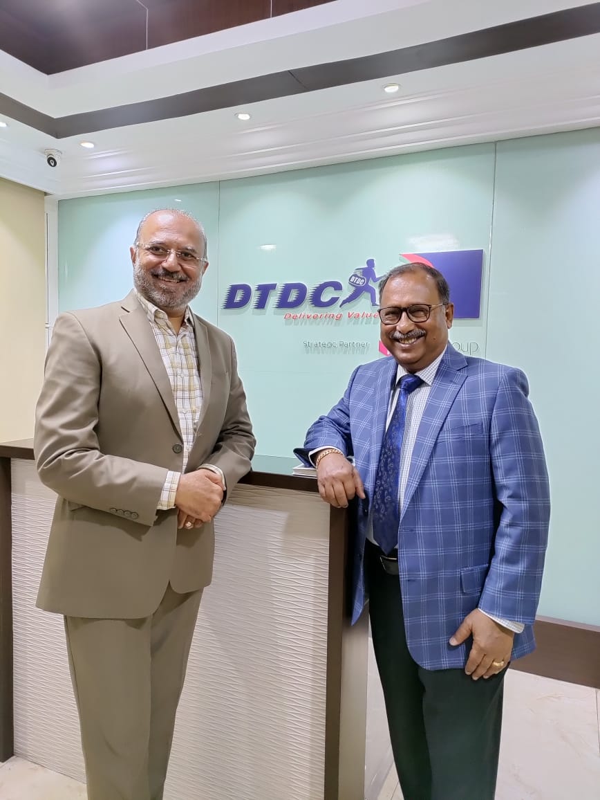 bakul_gala's tweet photo. I had the honor to meet Mr. @SubhasishDTDC, Founder Chairman #DTDC Express, India’s leading integrated express #logistics co.

DTDC reaches 14k pin codes ( 96% India’s population) delivering 4.16 lakh shipments p day or 1.25 cr shipments p.m

Did you check the new logo? https://t.co/wVv5E9fUsf