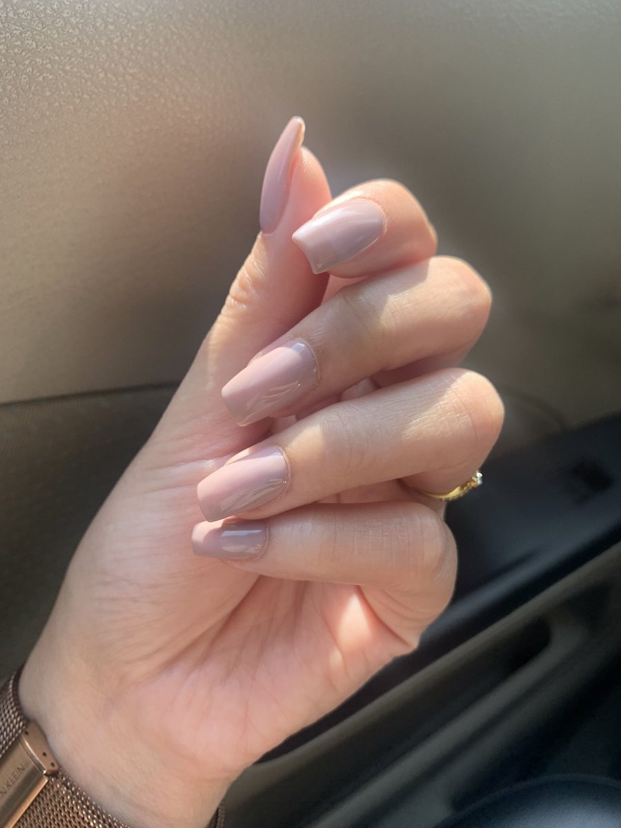 eeshachughh's tweet photo. When I hadn't had my nails done, everything was OK. I'm unable to stop now, though.
#nailart #nails https://t.co/xx8CtcHr6E