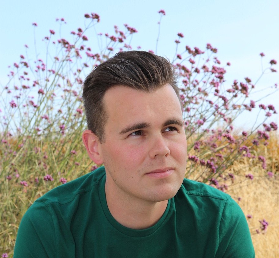 Our Senior Software Engineer, Robert Hunter, is speaking <a href="/DHRewired/">Digital Health Rewired</a> next week.  
Join us at the digital transformation stage on Tues 14 March 12.30 to 1.15 pm for the session on 'building a clinical data repository.'
<a href="/ndpscotland/">National Digital Platform</a> #REWIRED23 #opensourcesoftware #softwareengineer