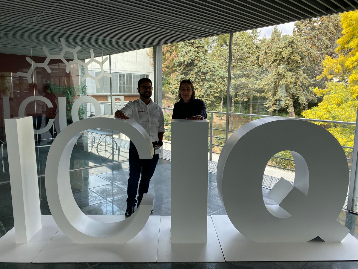 Radleys's tweet photo. It's been a very busy week for our International Team! Yesterday, @IntManOf_Mistry was in Tarragona speaking with @ICIQchem 🧪

Some labs in ICIQ already use Radleys Heat Ons, Findensers &amp; Carousel 12s. Now, Gisela &amp; the #crystallisation team are also interested in the Mya 4! https://t.co/ty24EaiytY