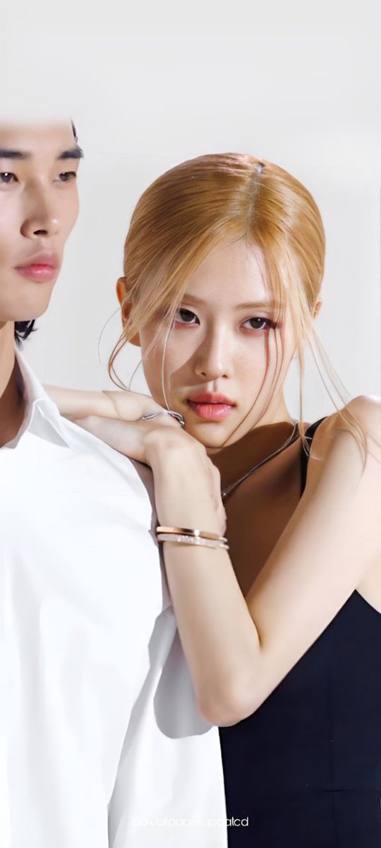 ArfhBp's tweet photo. ROSÉ WALLPAPER
🖤💓
#bpupdated
#BlackpinkRosé
#blackpinkwallaper
#ArfhBp https://t.co/tE9irgAWAX