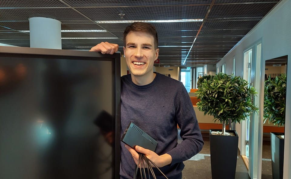 Juho Ellilä on aloittanut <a href="/topkeskus/">TOP-keskus</a> AV-suunnittelijana tällä viikolla. Tervetuloa joukkoon!