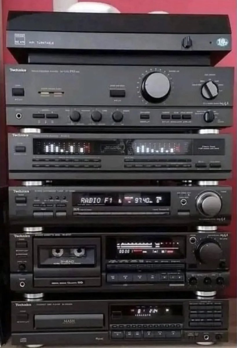 Today’s Kids won’t understand….but this was the dream when I was a young! 😍
#Technics