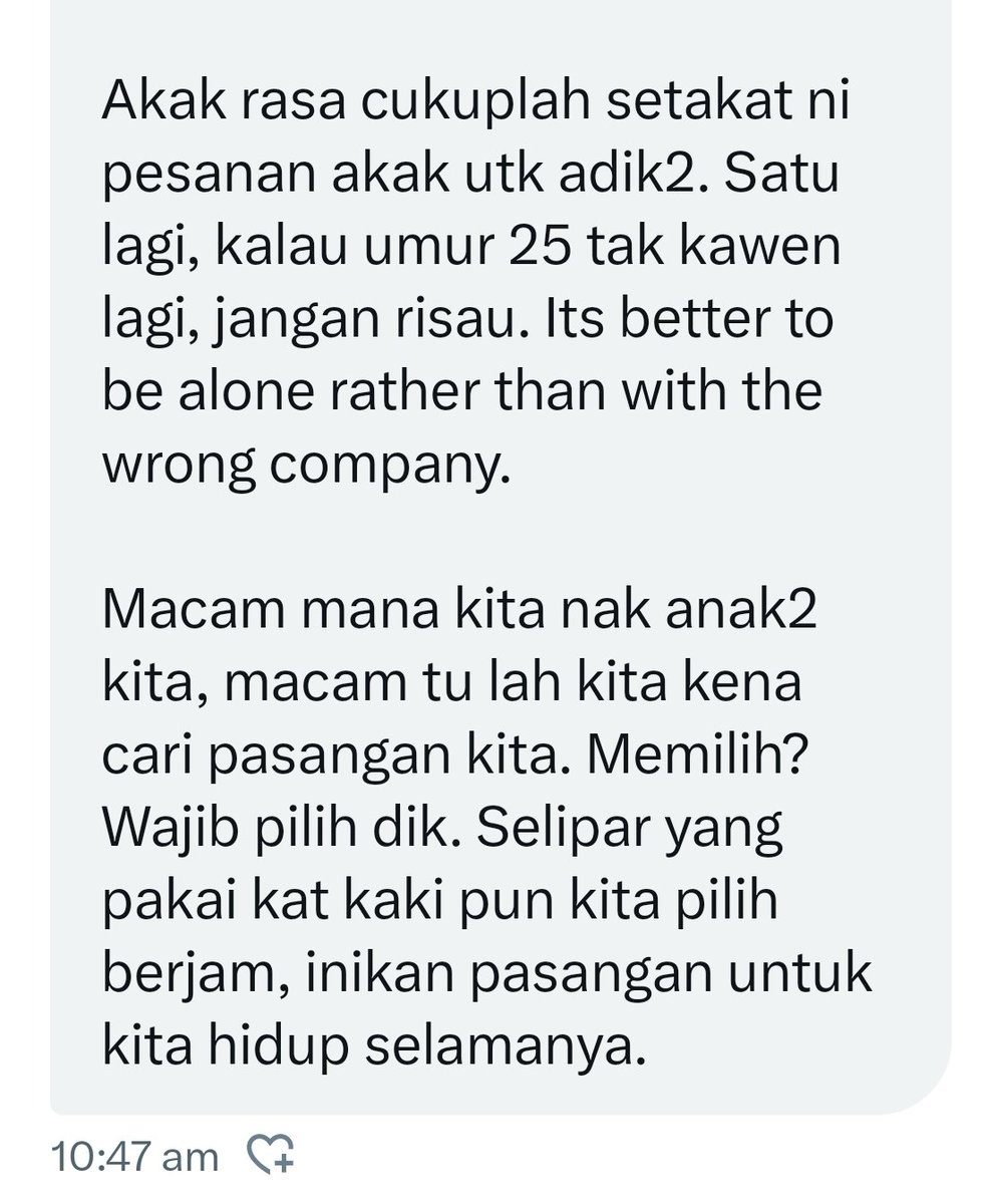 ConfessTweetMY's tweet photo. Perkongsian tips pilih pasangan daripada seseorang berpengalaman.

Nak pilih selipar pun berejam, inikan pula pasangan hidup. https://t.co/Pq2cwvy3lY