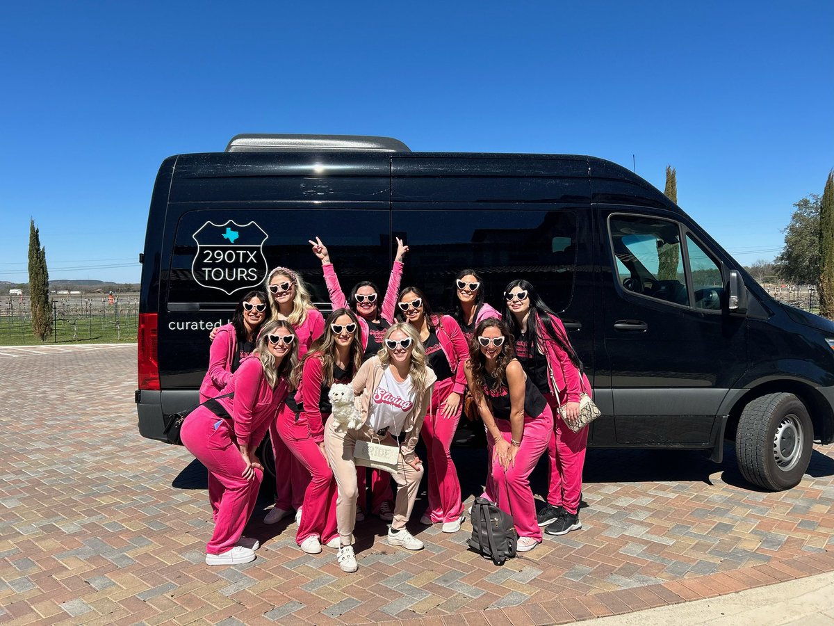 elllllenor's tweet photo. If you didn’t have a @ParisHilton themed bachelorette, did you even really have one? 
Cannot wait to get @DaniMartin22 married 💍 
#sliving #thatshot #lovesit https://t.co/bbhkXFG9jS
