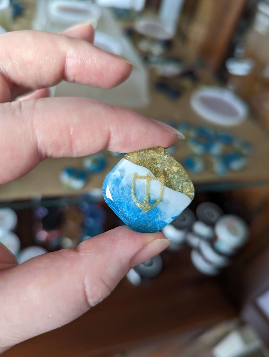 EPup91's tweet photo. And my most recent set complete... a warm summer beach theme! ๐๏ธ
#ffxiv #finalfantasyxiv #ffxivdancer #ffxivsoulcrystal #ffxivjobstone #epoxy #epoxyprojects #resin #ffxivsage #ffxivpaladin https://t.co/z3o9XPlxGg
