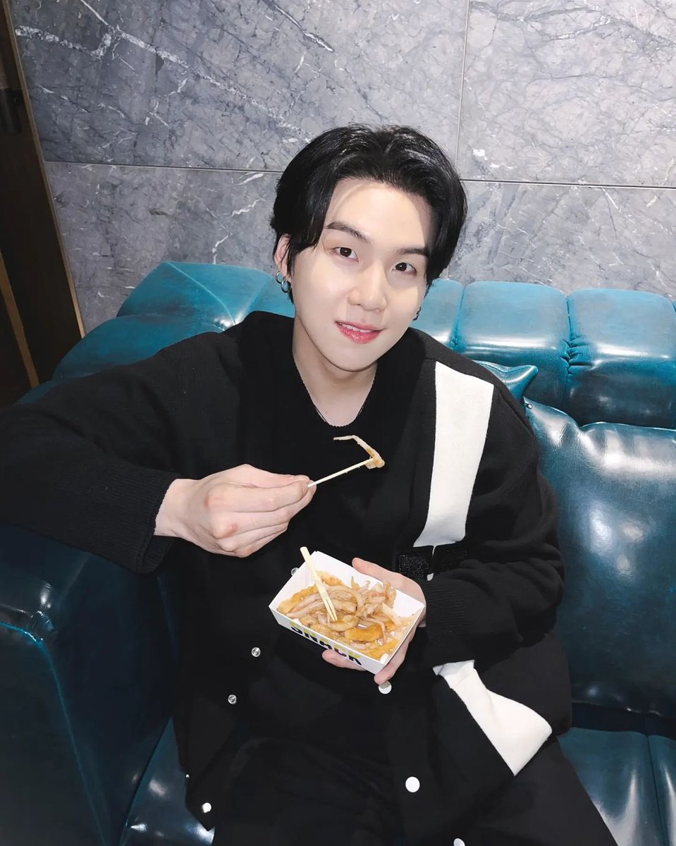 No_Chu17's tweet image. Happy birthday sayang🫶🏻💜
#FirstLoveSuga
#HappySUGADay
#GeniusMinYoongi
#OurSafePlaceSuga
#HappyBirthdaySuga
#SugaOurSpring