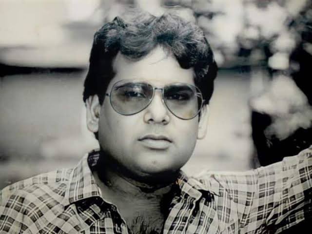 Nawazuddin_S's tweet photo. A wonderful Actor with perfect comic timing, an amazing Director, A regarded alumni from National School Of Drama. Left us too soon #SatishKaushik Ji 
Lots of Love and Power to the Family 
Rest In Peace 💫 https://t.co/rnBiNVE6Qg