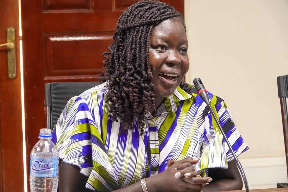 undpsouthsudan's tweet photo. Thank You; 

✅Nyajouk Tongyik - Author of “I Am My Mother’s Wildest Dream” 
✅Yine Yenki - ‘Go Girls Initiative 
✅@undpsouthsudan special skills expert - Rachel Amour 
✅Event moderated by Prof. Julia Duany.

Key msg: . “Women, pull each other up not down” https://t.co/hX8IpZPpEl