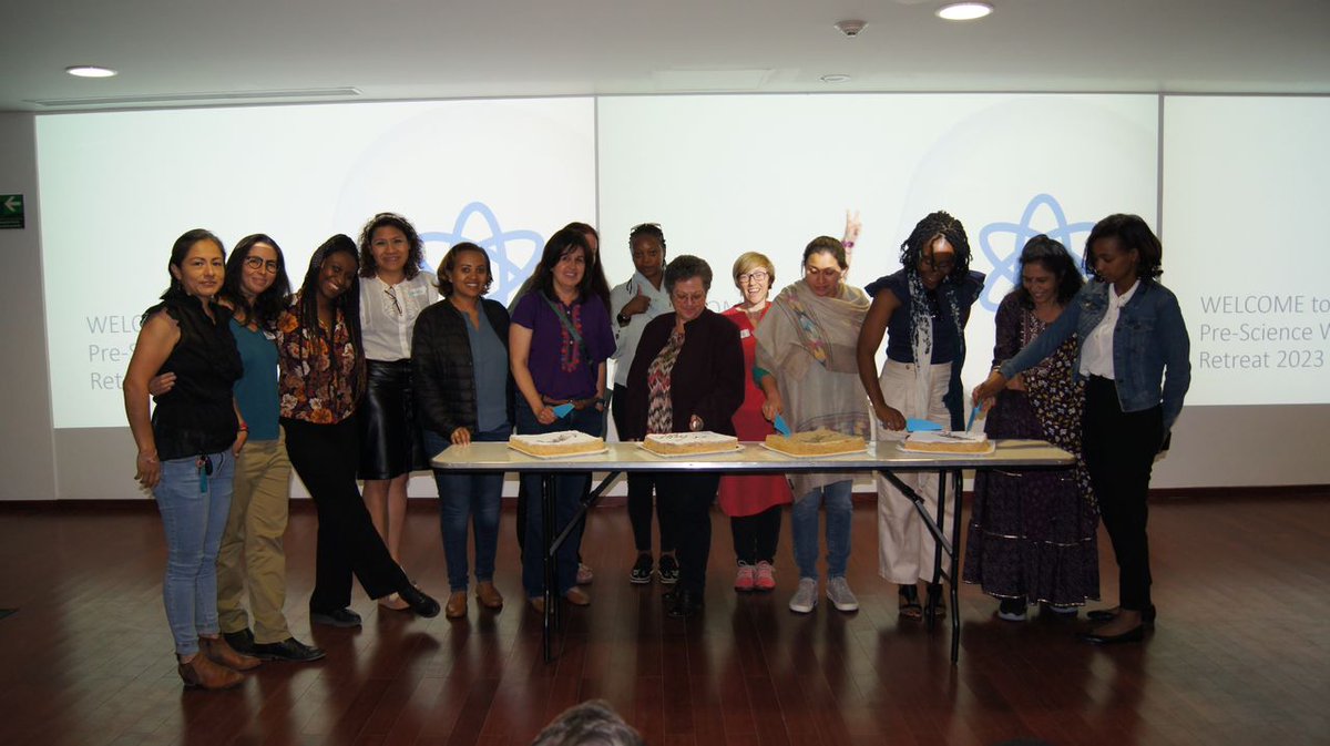 Celebrated #InternationalWomensDay during @CIMMYT SAS retreat 2023! #WomenRock  #WomenInScience