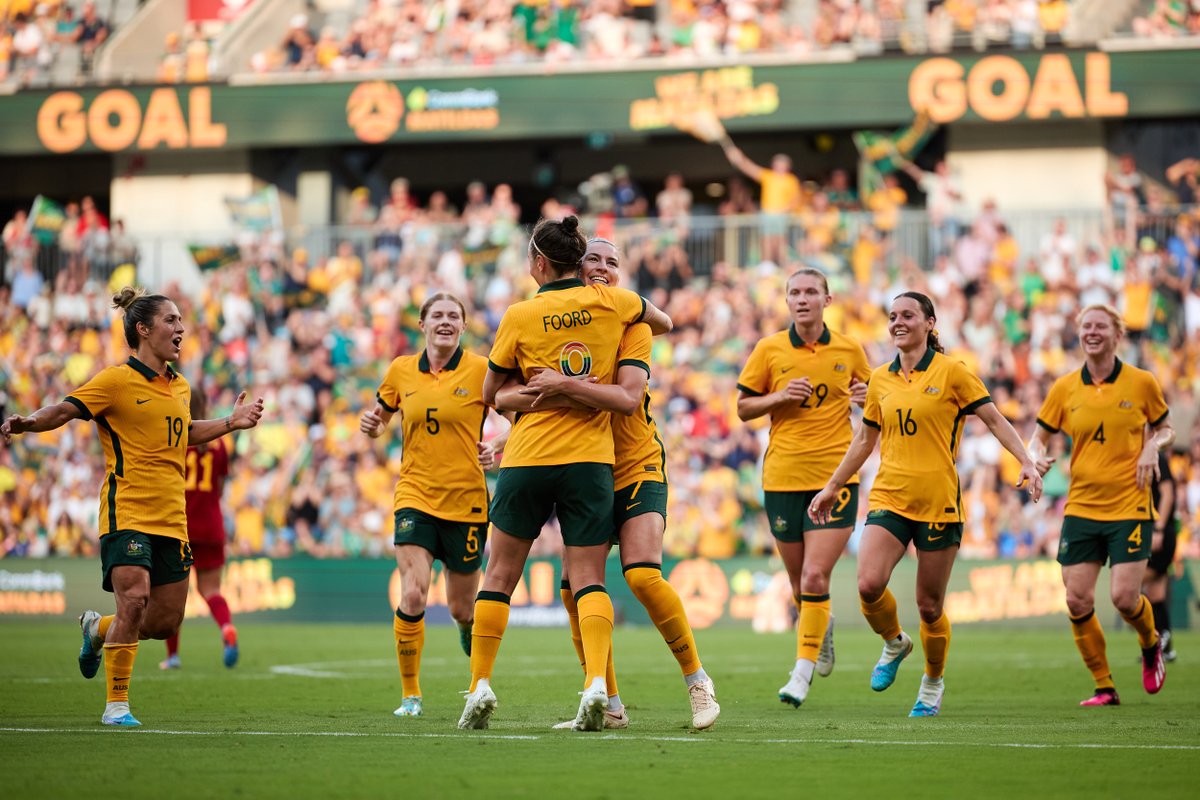 A series of VERY fortunate events 😏

📸 <a href="/ByTheWhiteLine/">Rachel Bach</a>  

#WeAreMatildas