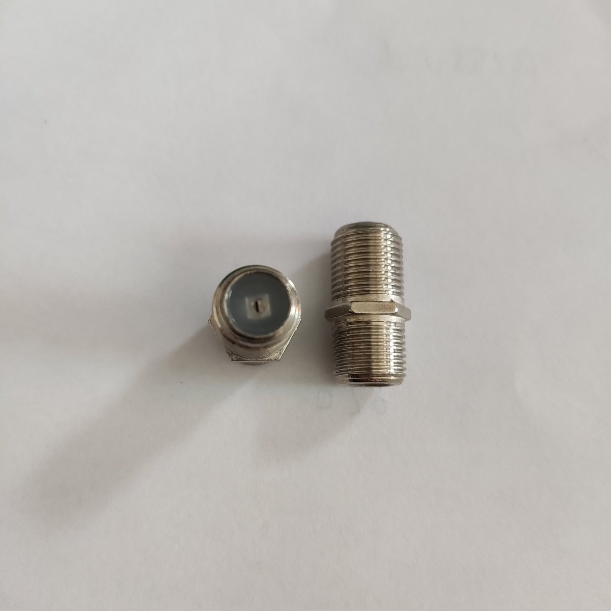ract005's tweet image. Rg6TV cable connector for sale.
​+Luis8618968032863.