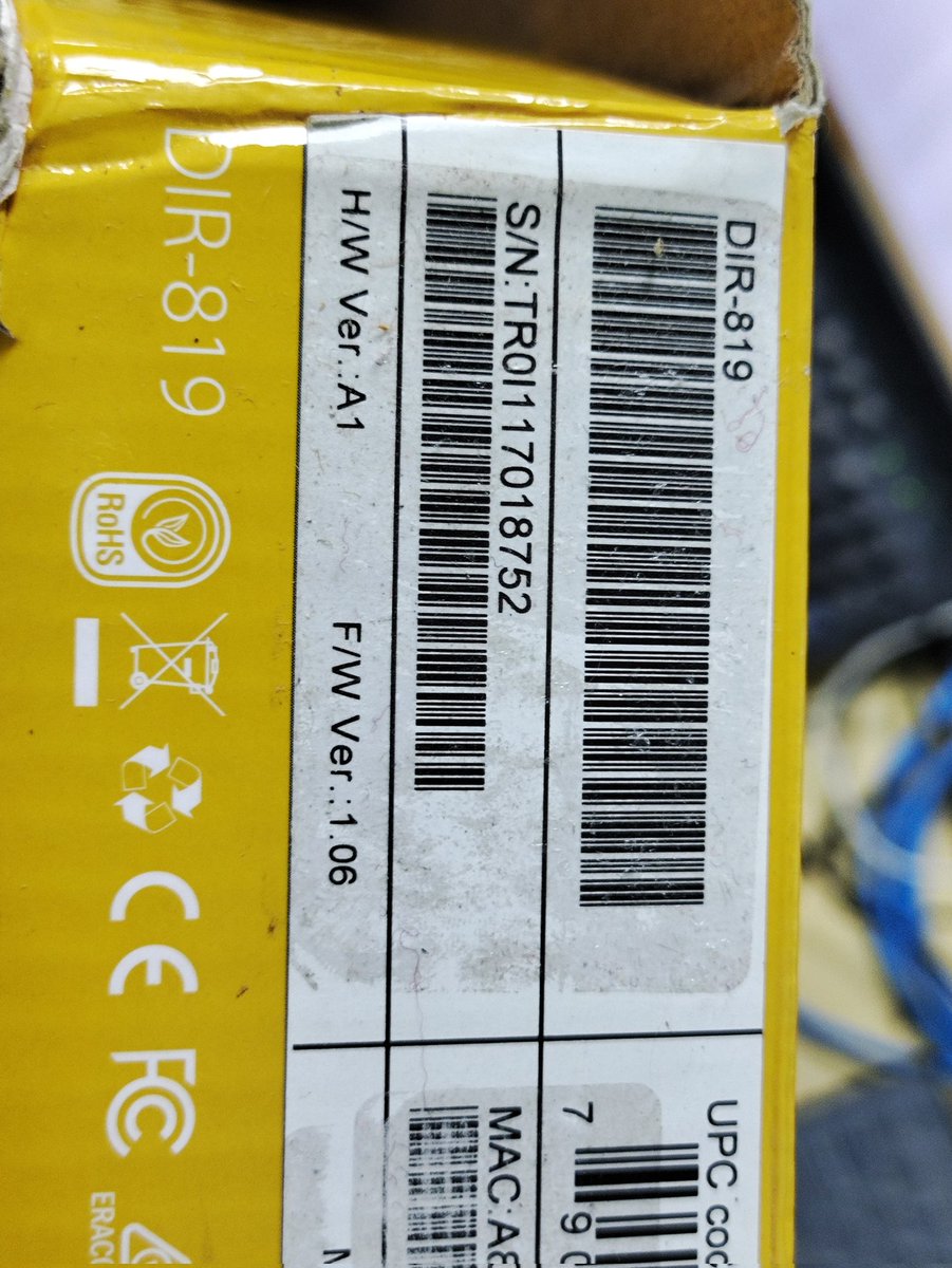 JoydeepKarmaka2's tweet image. @flipkartsupport @Flipkart
I ordered 2 routers on 24th Feb. I got Old items. So I requested for return. I got the replacement today. But received  old and bad item again . Product SL no is not matching with Box .
Saler :- SHREEGANESHAMENTERPRIS
Order ID :-OD427409778800544100