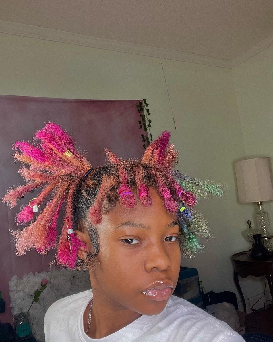 18_locs's tweet image. #locs_18 :  This Is Your Sign To Loc your Hair ❤️🔥
•
📸: IG/jaythedripstar 👸 ( Follow)
•
#locs #locdandloaded #locdhaircommunity #fypp #locs_18_2 #locs_18_pic