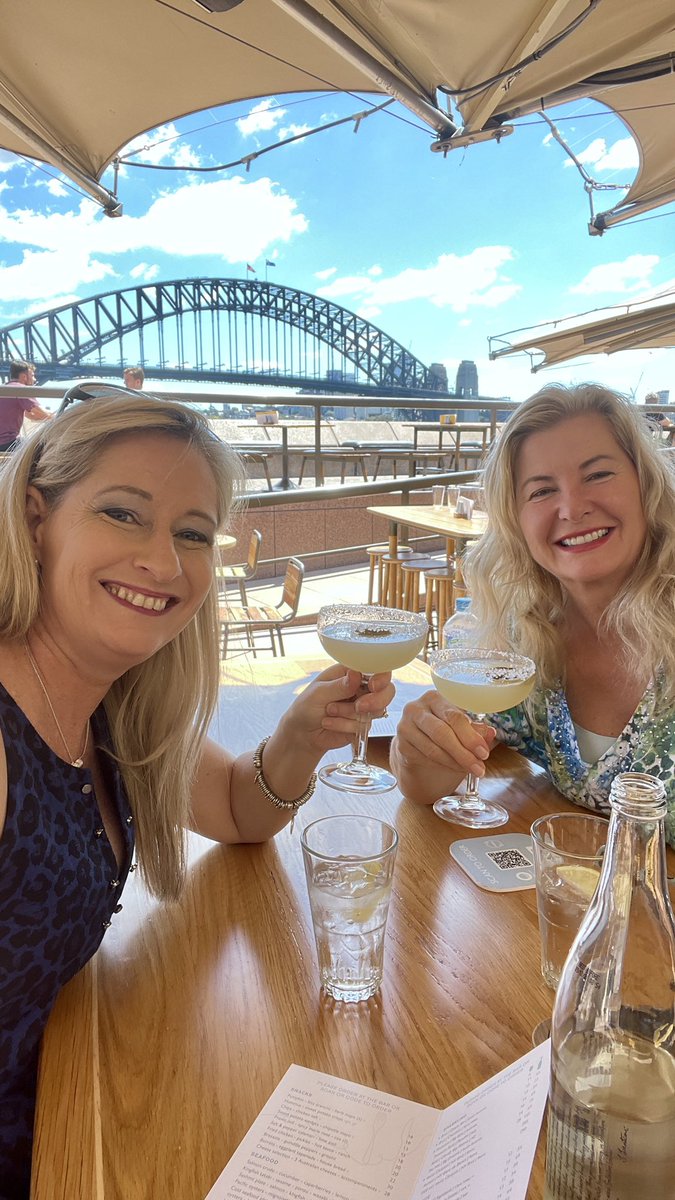 LeeUssher's tweet image. Back to building businesses the way we know how with @Angel_In_Biz 🥰

#ideation #inspiredspaces #businessgrowth