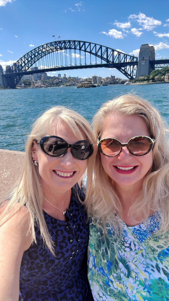 LeeUssher's tweet image. Back to building businesses the way we know how with @Angel_In_Biz 🥰

#ideation #inspiredspaces #businessgrowth