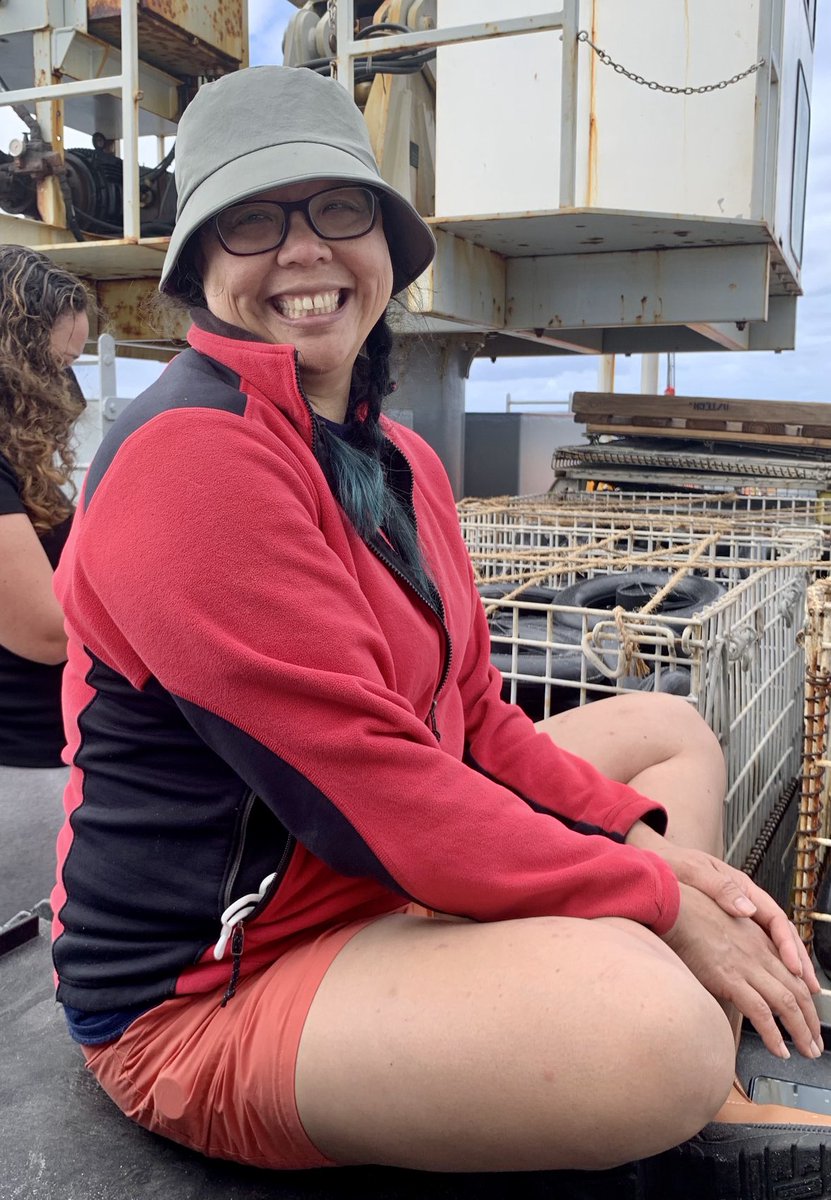 Lisa M Beal (@letstalkoceans) on Twitter photo This is Dr Yueng Lenn <a href="/YuengP/">YuengDjernPole2Pole</a>, one of the lead scientists of #QUICCHE. Her expertise is measuring and understanding how the ocean mixes heat and salt at scales no bigger than your thumb nail and how that mixing impacts even the mightiest of ocean currents like the Agulhas This is Dr Yueng Lenn <a href="/YuengP/">YuengDjernPole2Pole</a>, one of the lead scientists of #QUICCHE. Her expertise is measuring and understanding how the ocean mixes heat and salt at scales no bigger than your thumb nail and how that mixing impacts even the mightiest of ocean currents like the Agulhas