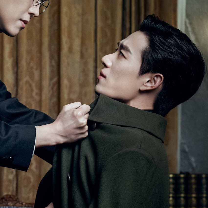 완깐 측면 작살나는 남자