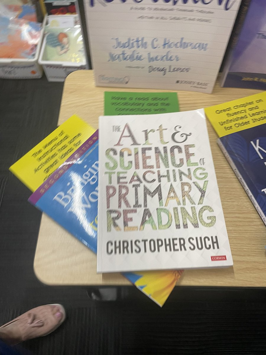 Find a space and make it useful. PL Library for staff. Some amazing books and useful readings. Looking forward to filling it. 📚 <a href="/BilyndaRobins/">B Robins</a> #lovewhereyoulearnandwork