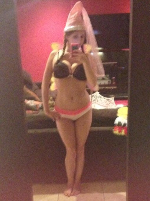 Wow... and I let them tell me I was fat at this size. https://t.co/Xv4oLbNQO9<a href="/tag/rt"class="tags"><span>#rt</span></a>