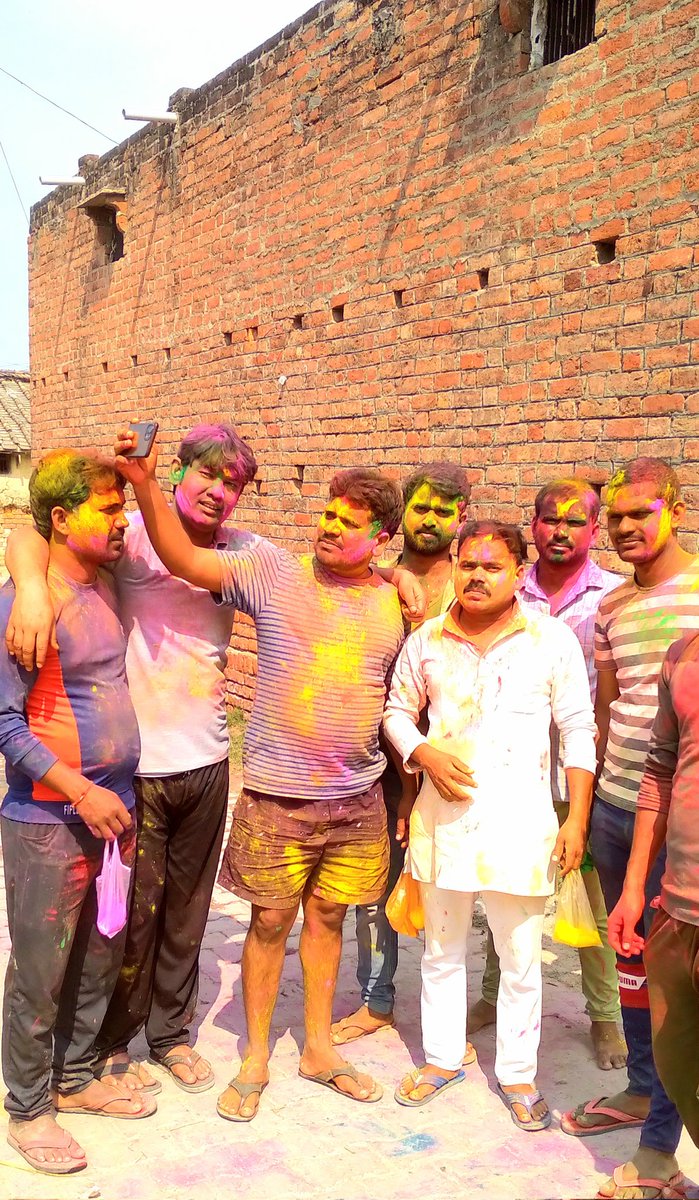 ArvindSaroj14's tweet photo. Happy holi... https://t.co/joswSQlPNN