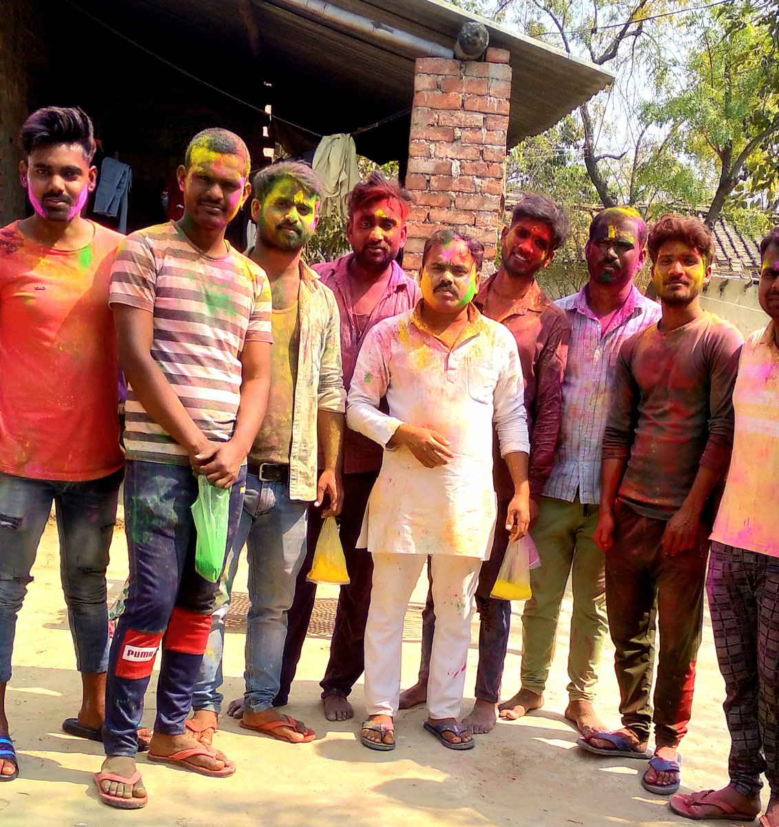 ArvindSaroj14's tweet photo. Happy holi... https://t.co/joswSQlPNN