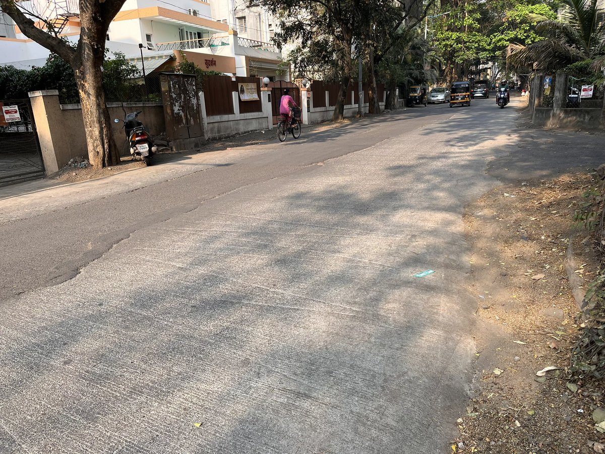 Uneven patchwork, someplace just poured cement, uneasy ride for 2 wheelers and difficult for ped to walk especially for senior citizen. #badroads = #bjp4pmc 
@PMCPune @ChDadaPatil please make surface even. #pune #punriswatching @mataonline 

Loc- Mahabali soc road, Karve Nagar