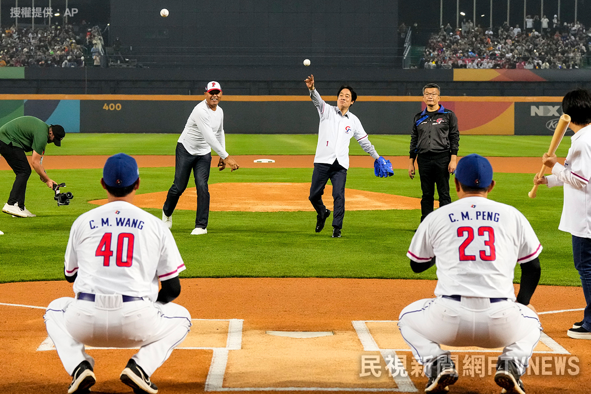 【體壇動態】 ⚾ 2023年 經典賽，A組預賽台灣首戰對上巴拿馬。台灣隊由有旅美資歷的 掛帥先發。地主台灣隊雖然安打支數巴拿馬一樣是13支，但不敵對手連貫打線，最終讓巴拿馬以12：5奪勝。 接下來還有3場預賽，希望選手們調整狀態，再接再厲，繼續加油！💪💪💪