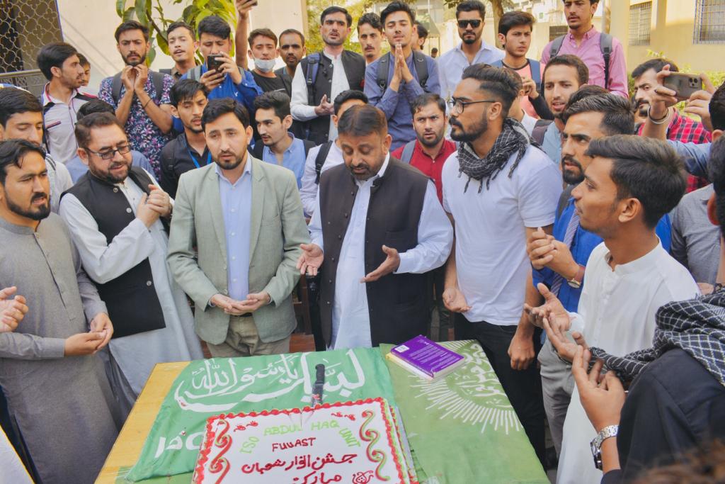 isoabdulhaq's tweet photo. تصویری جھلکیاں
جشنِ ولادت با سعادت حضرت امام مھدی عجل اللہ تعالیٰ فرجہ الشریف جامعہ عبدالحق کیمپس کراچی

امامیہ اسٹوڈنٹس آرگنائزیشن جامعہ عبدالحق یونٹ کراچی
#abdulhaqunit #isoahu #ISOFUUAST #IMC #AHU #ISOPAK #IMH https://t.co/8kp0BaBNCk