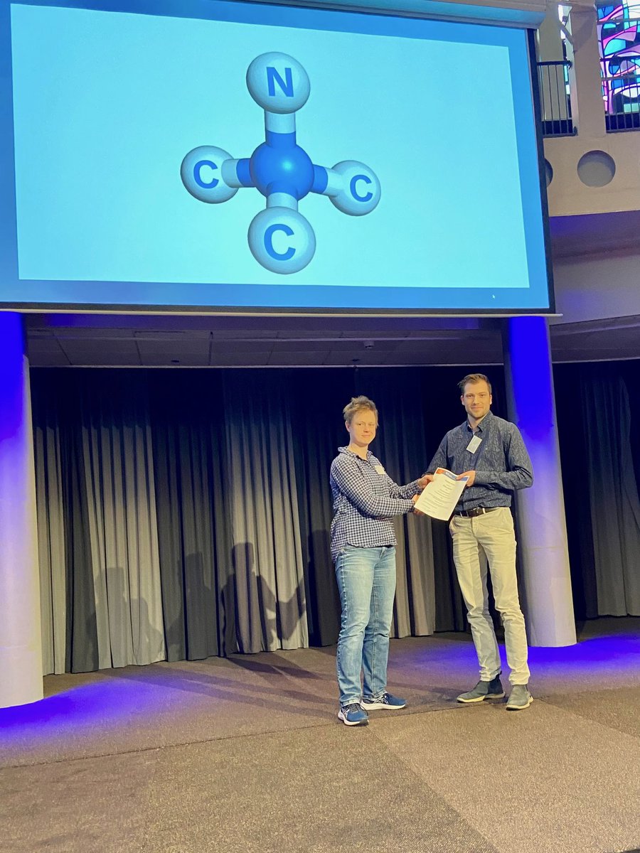 BWeckhuysen's tweet photo. Ellen Sterk and Angela Melcherts awarded the Best Poster Prizes at the XXIVth Netherlands' Catalysis &amp; Chemistry Conference

Ellen uses theory, while Angela focuses on spectroscopy to understand CO2 hydrogenation. 

Congrats, Ellen &amp; Angela!

@UniUtrecht @ARCCBBC @mcecresearch https://t.co/MEbZgLPK4r