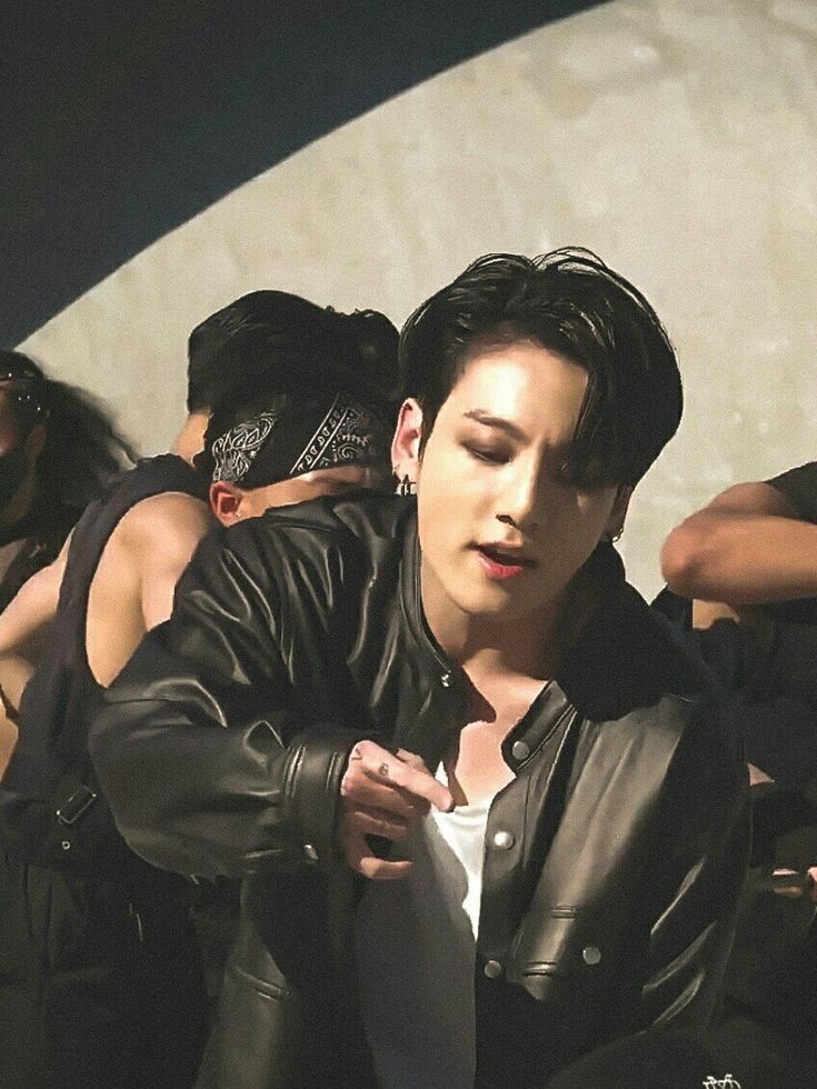 97JKARCHIVES's tweet photo. he owns this era #JUNGKOOK https://t.co/mTryVD17pV