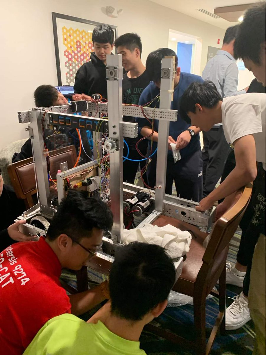 Cyphersis_9274's tweet photo. #FRC #FRC2023 #Taiwan #Cyphersis #CHARGEUP #FIRSTRobotics #FIRSTweets #FIRSTENERGIZE #SanFrancisco #mechanical #Robot #reassemble
In the past two days, we have been working on putting our robot together in our hotel lobby since it had to be taken apart due to flight limitations https://t.co/Sh9NR1vfGb