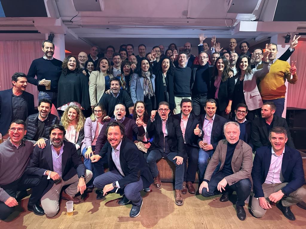 lpech's tweet photo. Returning from the 2023 edition of our Leaders Meeting with @Cheydema, @mno_jl and @fallacher. At @orange_es we know that great accomplishments in business are done by a passionate team of people collaborating with trust and supporting each other to #leadthefuture. https://t.co/YCpaWcXHYP