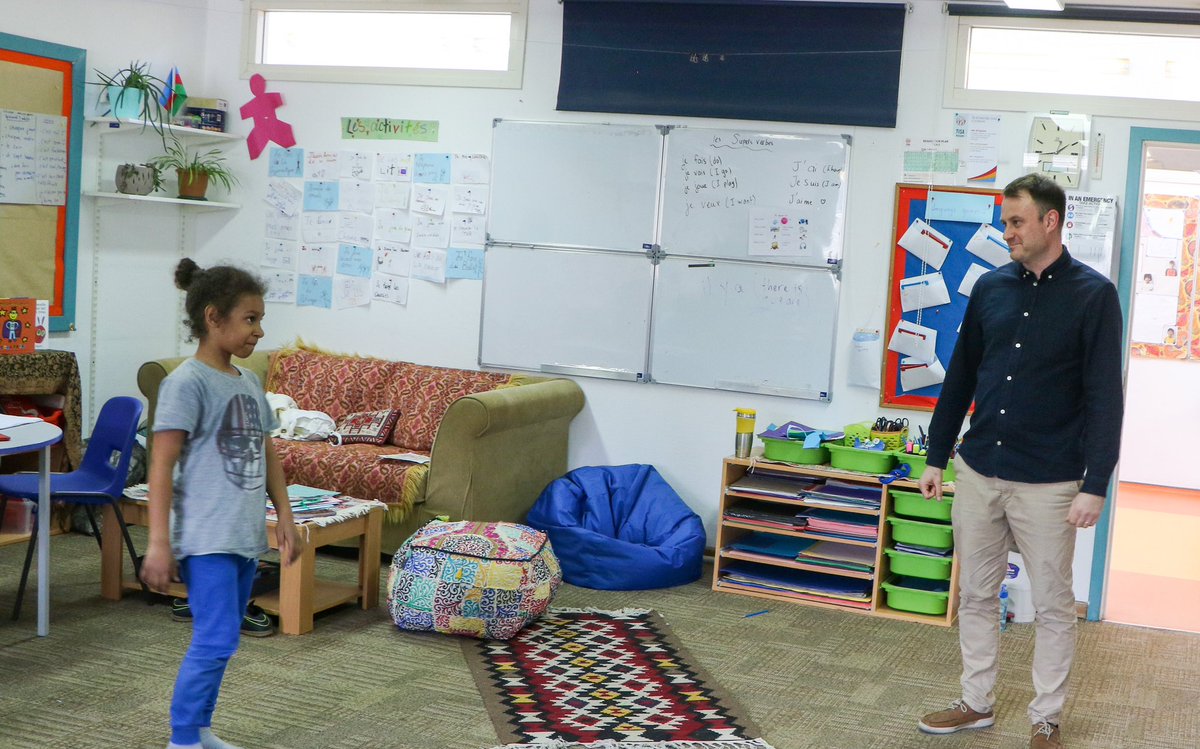 The P5 world language learners had fun planning for a fashion show in different languages. They described each other’s clothes in French, Russian and Spanish and enjoyed the Catwalk.