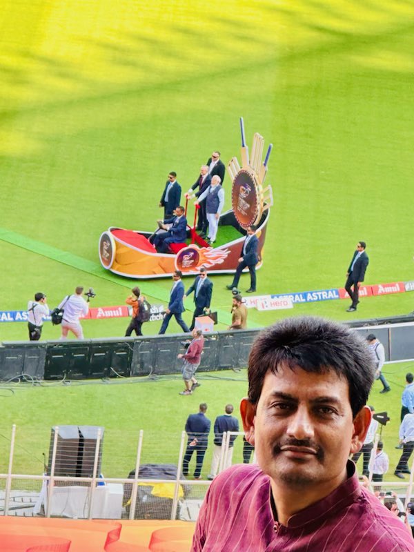 AlpeshThakor_'s tweet image. अहमदाबाद में विश्व का सबसे बड़े क्रिकेट स्टेडियम बनाने का सपना देश के प्रधानमंत्री श्री @narendramodi जी का था।आज नरेंद्र मोदी स्टेडियम में होने वाले टेस्ट मैच में उनके सपने को साकार होते हुए देखा।ऑस्ट्रेलिया के प्रधानमंत्री @AlboMP जी भी #IndVsAus2023 टेस्ट मैच में मोज़ूद रहे।