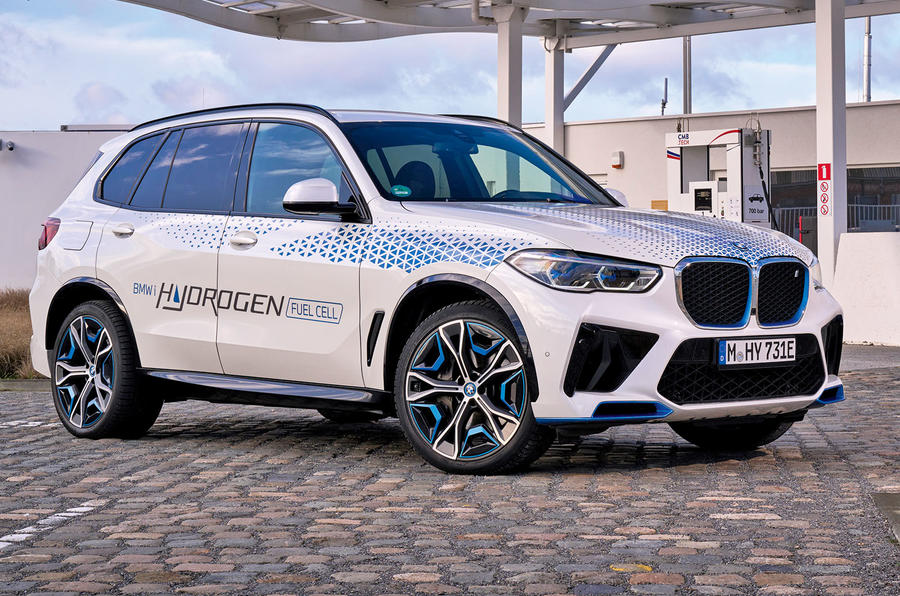 BMW is hoping to launch its first series-production hydrogen fuel cell car by the end of the decade bddy.me/3ZA7Vqj