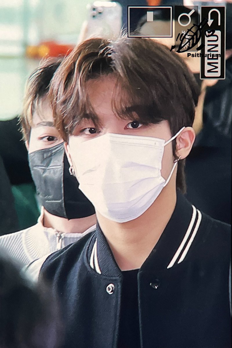 _hallyupop's tweet photo. TREASURE is at ICN Airport heading to Malaysia 🇲🇾 now for 2023 Treasure Tour [HELLO] in Kuala Lumpur 

Cr: as tagged 

#TREASURE #트레저 #TREASUREinKL #HELLOinKL #JUNGHWAN #DOYOUNG #PARKJEONGWOO #ASAHI https://t.co/qUc7LyDQGV