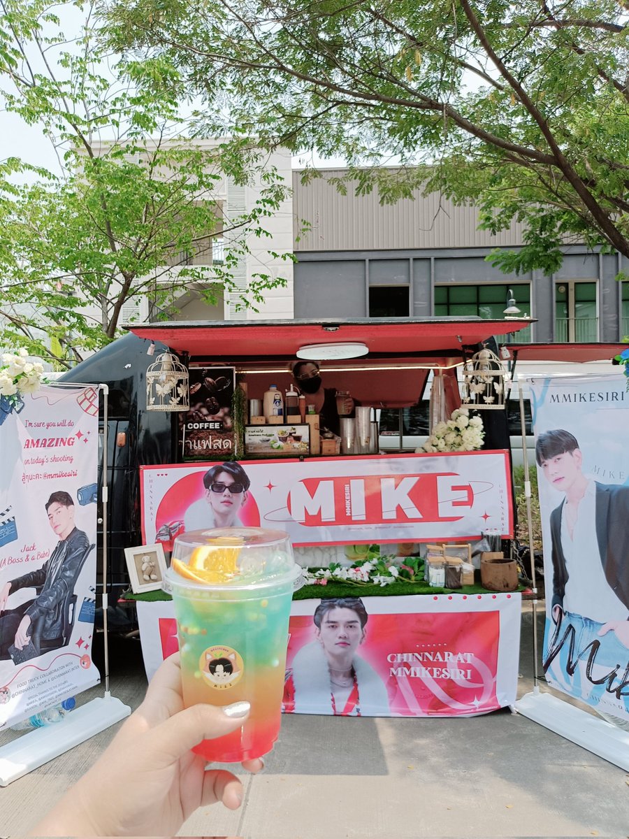 Chinnarat_home's tweet photo. ส่ง Food truck วันปิดกล้อง #aBossandaBabe 

ขอให้ไมค์และทีมงานสนุกในการทำงานนะค 🫶🏻🧡

🧡 Thank you mmuses for supporting Mike 

#Mikechinnarat https://t.co/APkzlL9VD2
