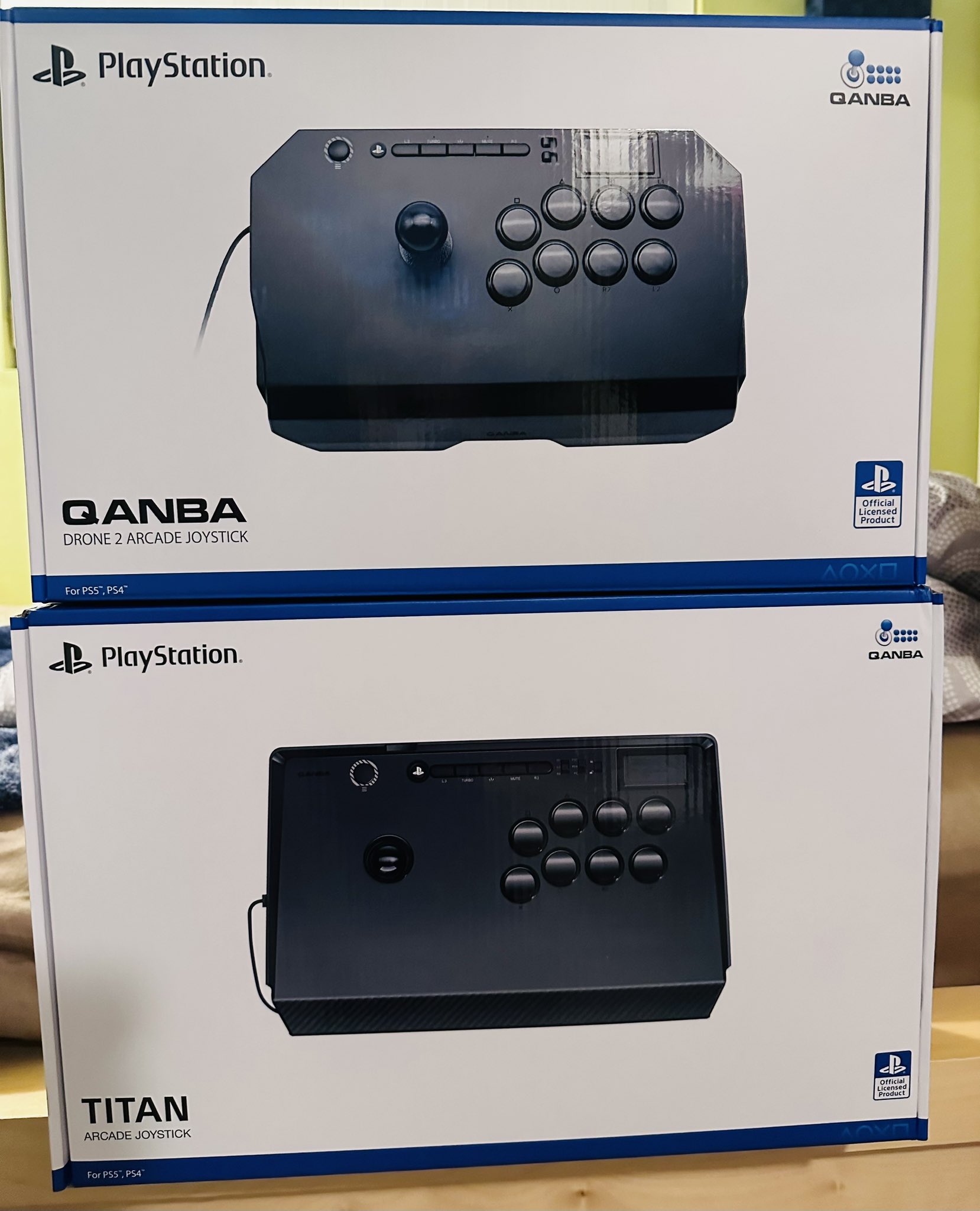 訳ありセール 格安） 【オマケ付】アーケードコントローラー PS5 Qanba