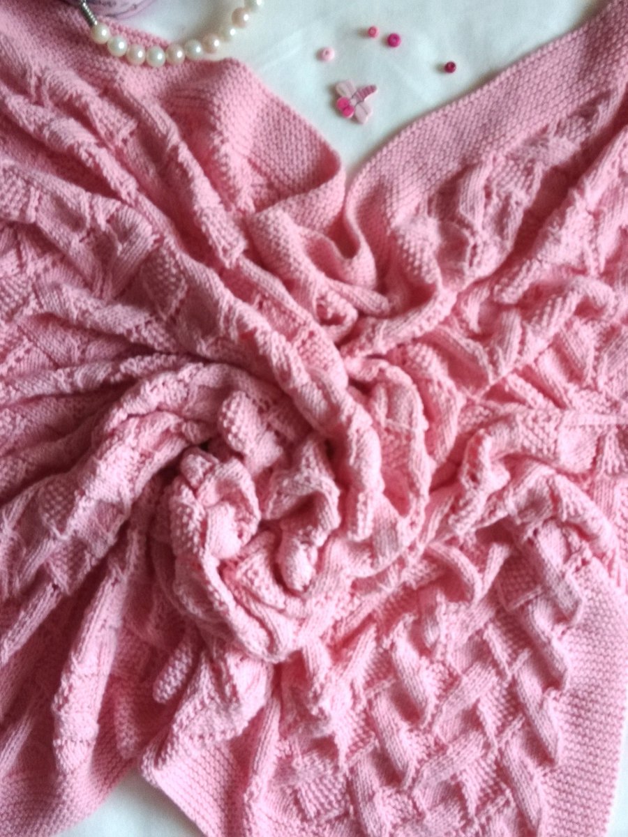 Knitted Soft Pink Baby Blanket etsy.me/3mEayZK #babyshower #geometric #easter #knittedbabyblanket #princessblanket #handknittedblanket #supersoftblanket #pinkknittedblanket #comfybabyblanket