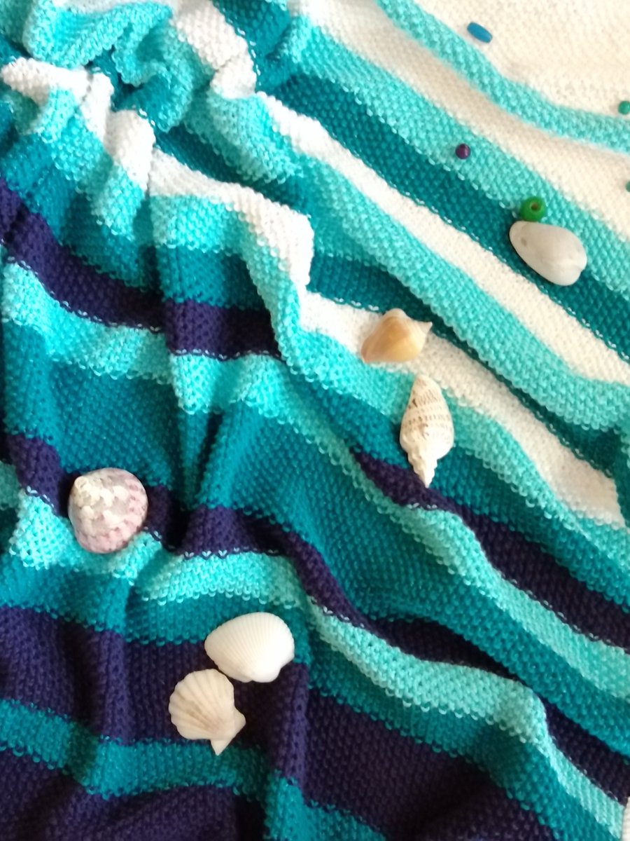 Blue baby blanket, Waves knitted blanket, Soft newborn blanket etsy.me/3L9cMu8 #blue #babyshower #white #cotton #bluebabyblanket #softnewbornblanket #wavesblanket #knittedbabyblanket #babyshowergifts