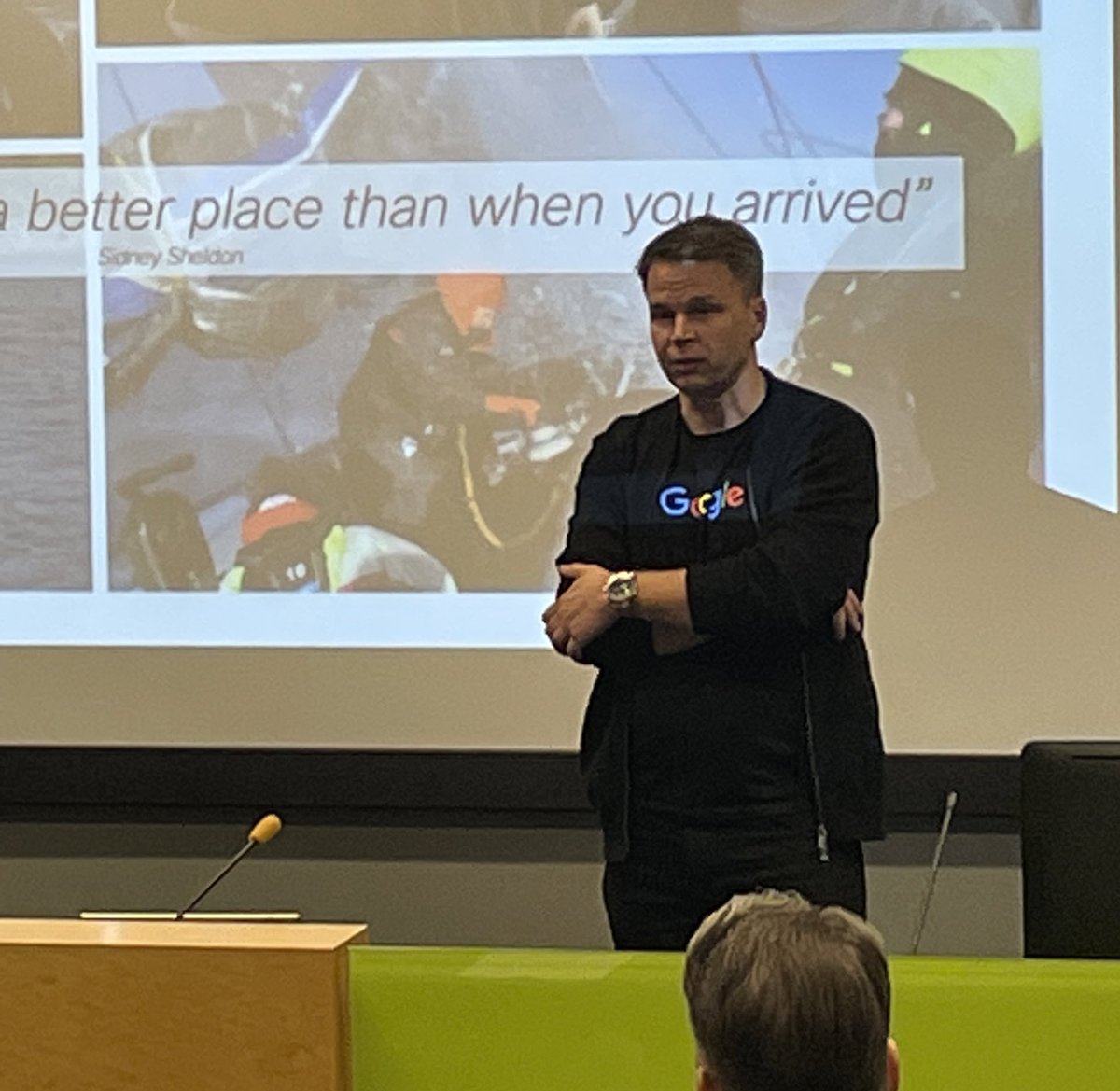 ”Olen ylpeä @Google on ollut hiilineutraali vuodesta 2007. 
2030 haluamme olla hiilivapaa”, kertoo omen Google Cloud -maajohtaja Markus Hongisto @kauppakamaritku seminaarissa